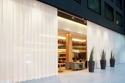 Verhojärjestelmät, SG 5600, Colorama 1, Room shot "Radisson Blu Hotel", Zurich, Switzerland